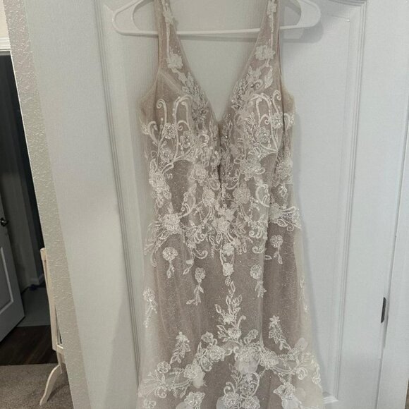 Galina Signature Dresses & Skirts - Galina Signature Wedding Gown